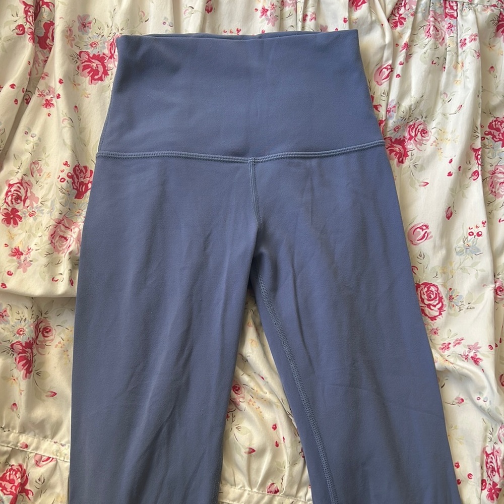 COPY - Lululemon align leggings-water drop